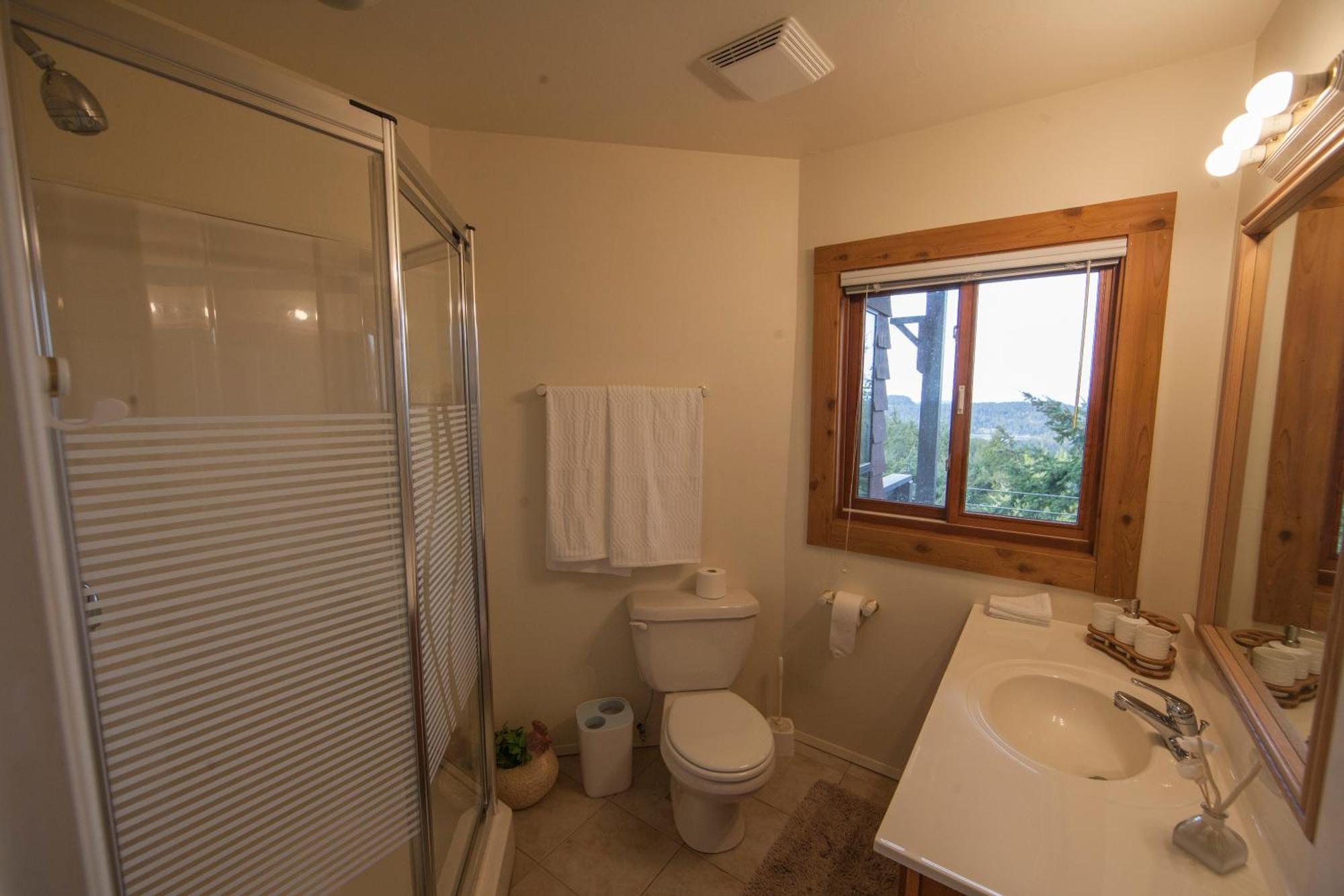 Bedwell Harbour Shangri-La Oceanfront Vacation Home חדר תמונה