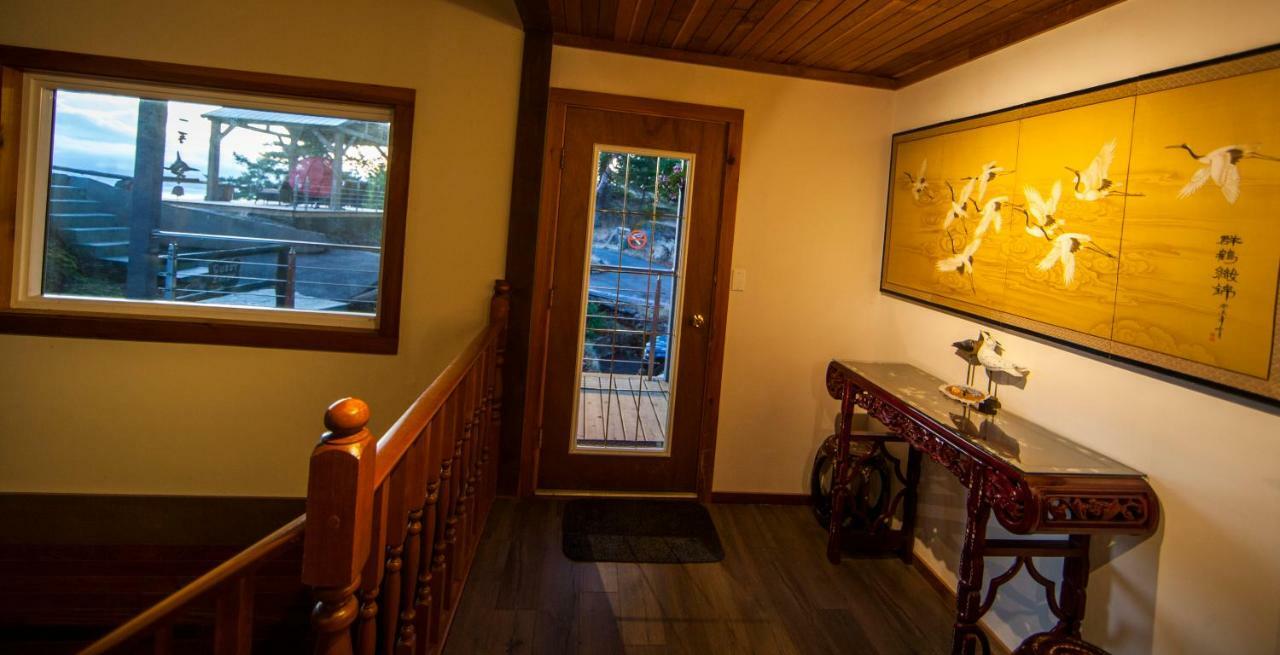 Bedwell Harbour Shangri-La Oceanfront Vacation Home מראה חיצוני תמונה